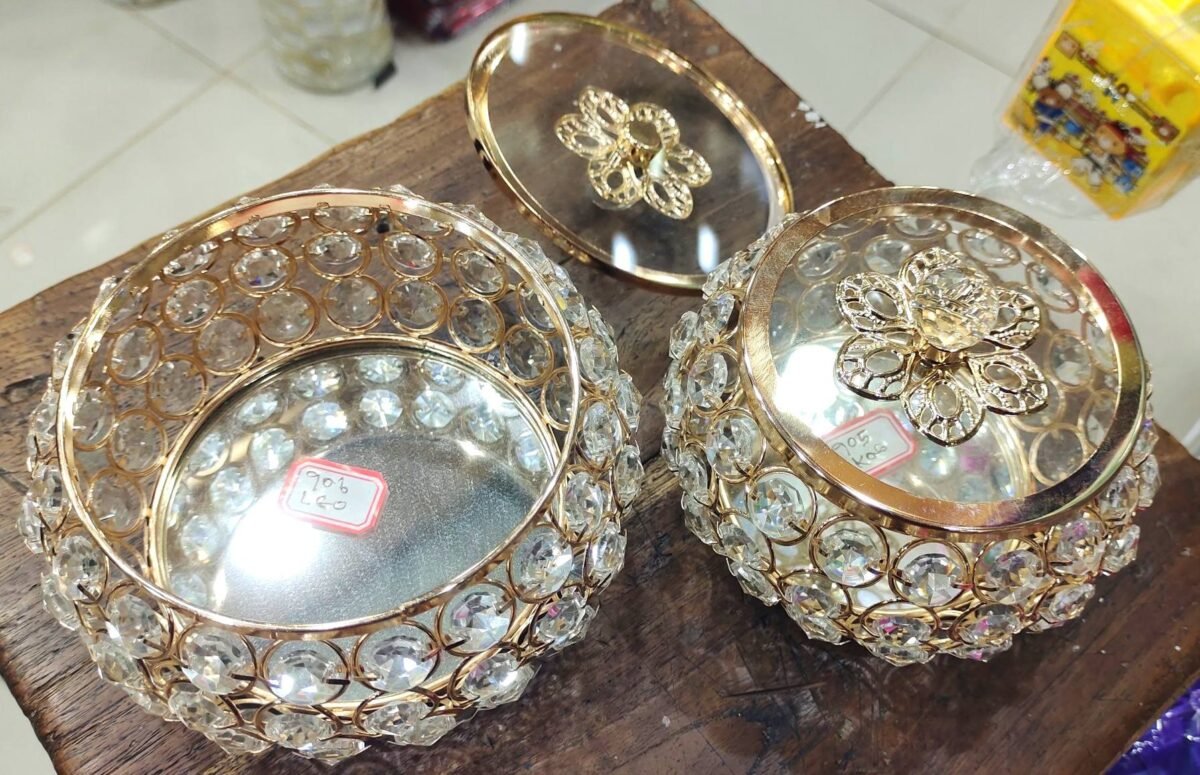 Cristal Stone and Metal body Jewelry Box - Image 1